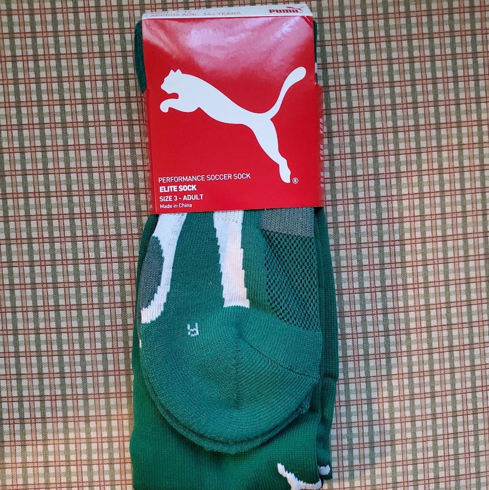 PUMA SOCCER SOCKS NWT